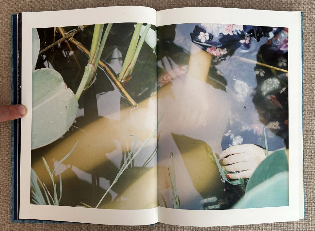 xià boqiàn cupboard memories love book hôtel (11)