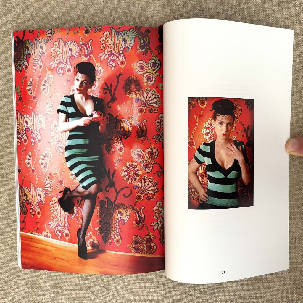 miss red red girls love book hôtel (21)