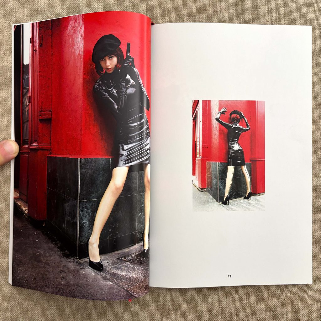 miss red red girls love book hôtel (7)