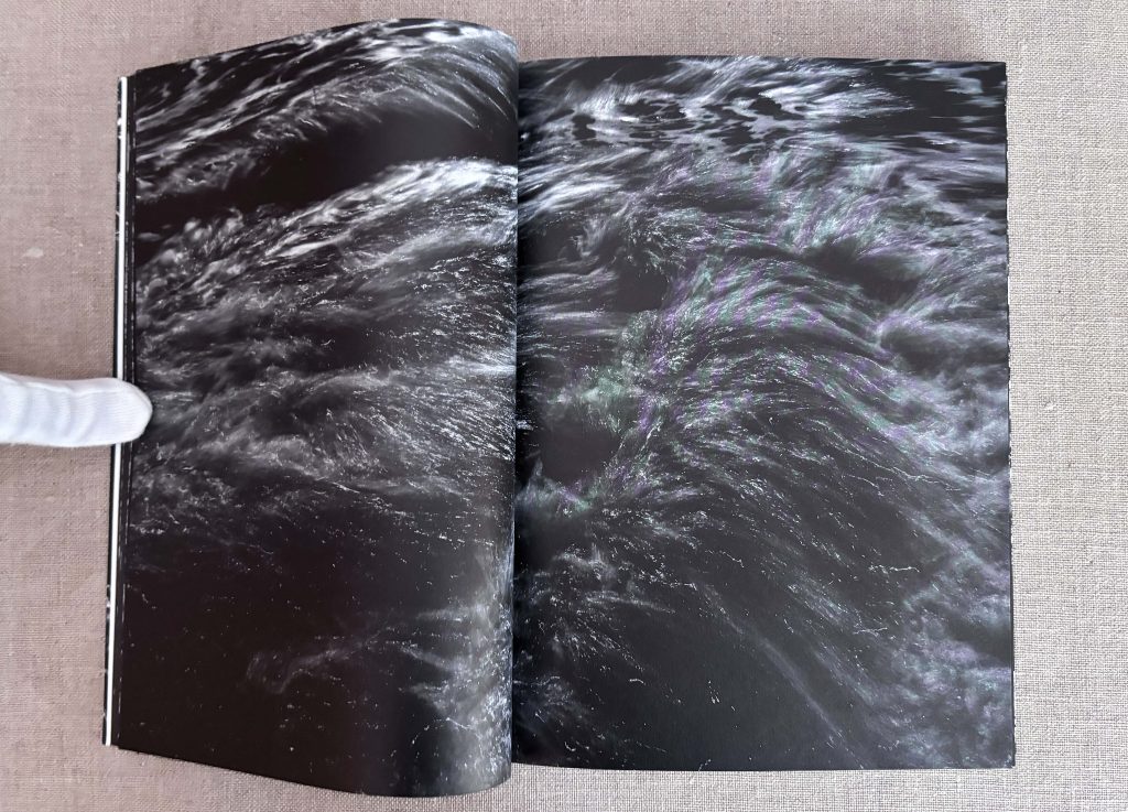 tatsuo suzuki bundle numéro 1 the sound of waves (signé) love book hôtel (12)